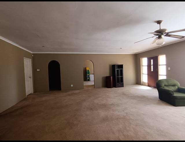 3 BEDROOM HOUSE FOR SALE IN DREAMLANDS